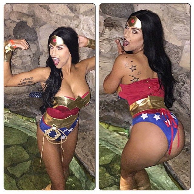 Как веселятся на вечеринке Playboy Halloween Party Как веселятся на вечеринке Playboy Halloween Party