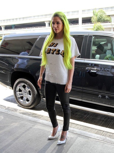 Кеша в аэропорту LAX - 18 июня