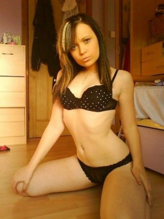 Любительские фото девушек (подборочка номер 35)