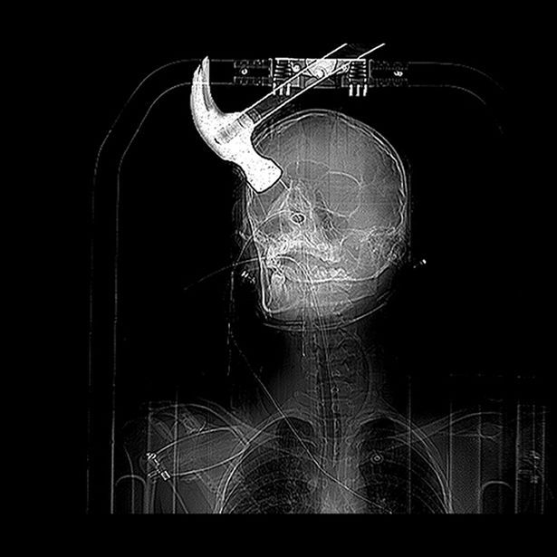 Педик довел соседа по комнате до тюрьмы (жесть) Педик довел соседа по комнате до тюрьмы (жесть)