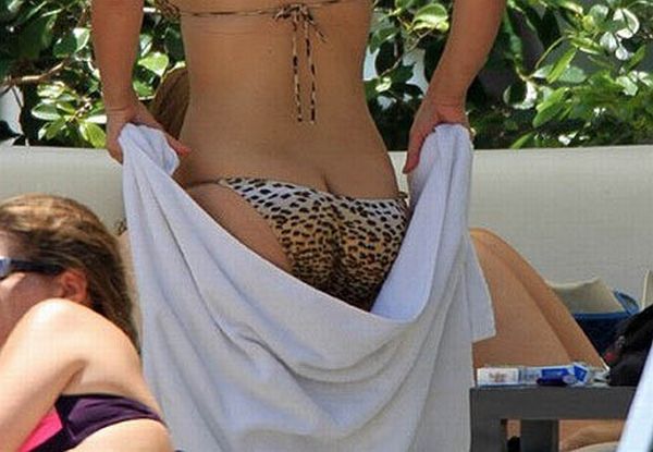 Попа Kim Kardashian