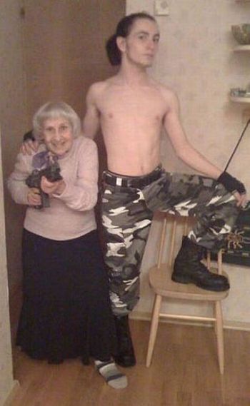 Пожилые дамы и оружие