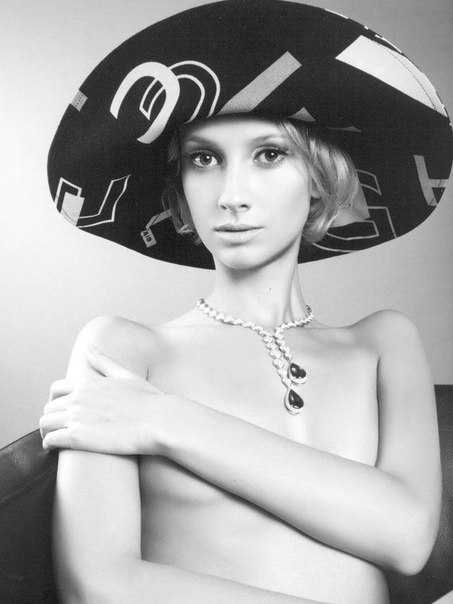 Проект "Голые знаменитости" Анастасия Цветаева