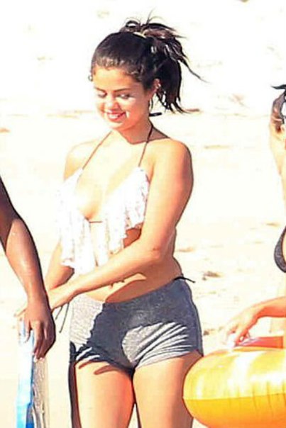 Селена Гомес (голые звезды, обнаженные знаменитости)