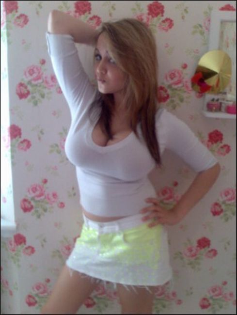 Симпатичные девушки с большим бюстом