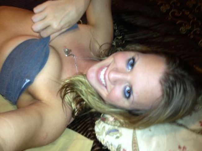 Симпатичные девушки с большим бюстом