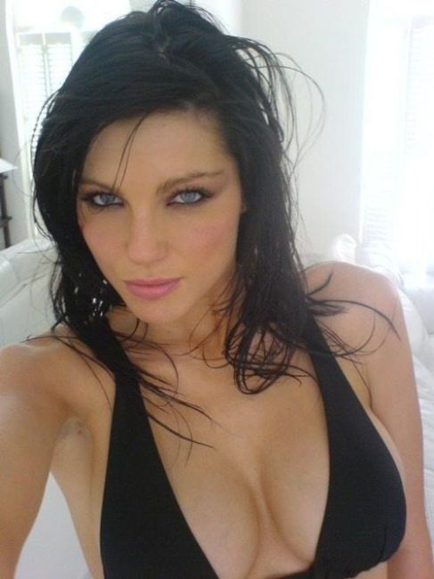 Симпатичные девушки с большим бюстом