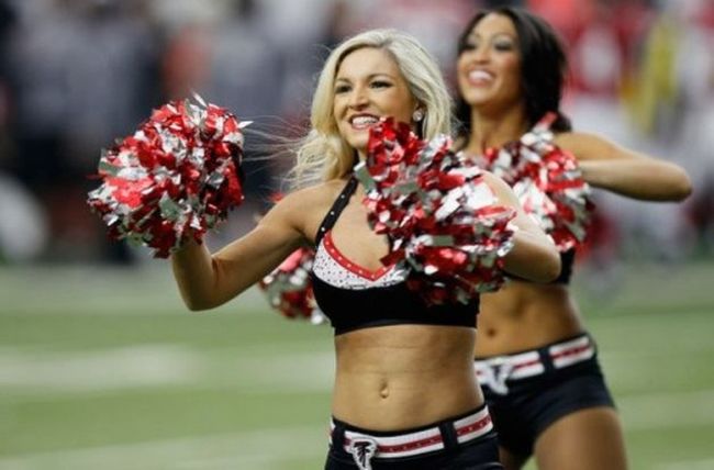 Стройные девушки из группы поддержки Стройные девушки из группы поддержки