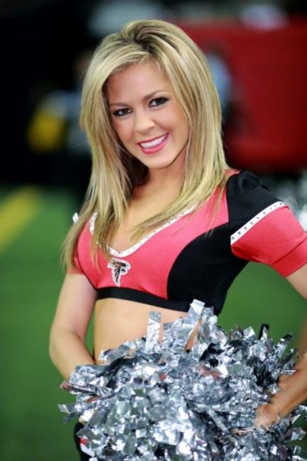 Стройные девушки из группы поддержки Стройные девушки из группы поддержки