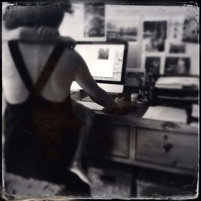 Свежие фото Керри-Энн Мосс