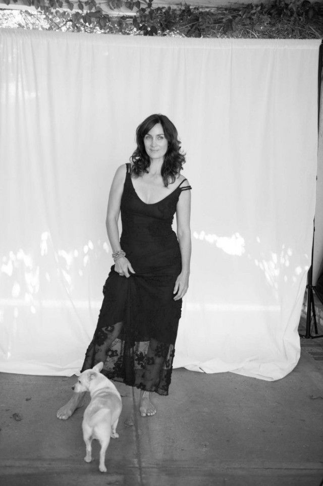 Свежие фото Керри-Энн Мосс