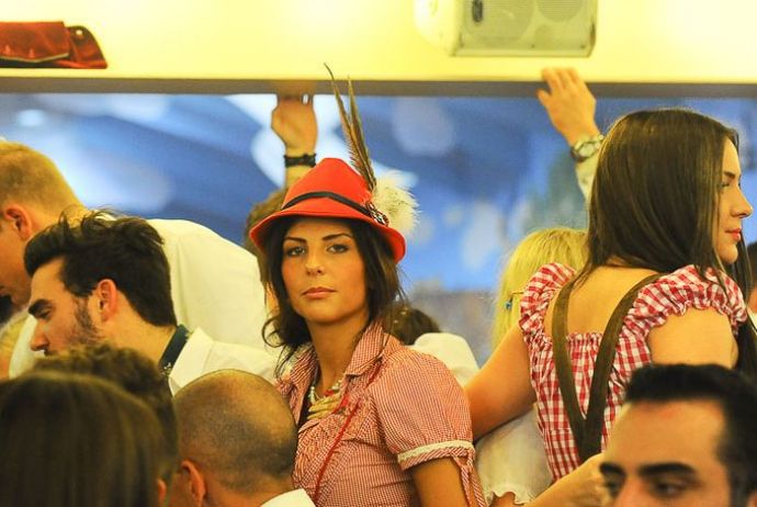 Девушки и пиво