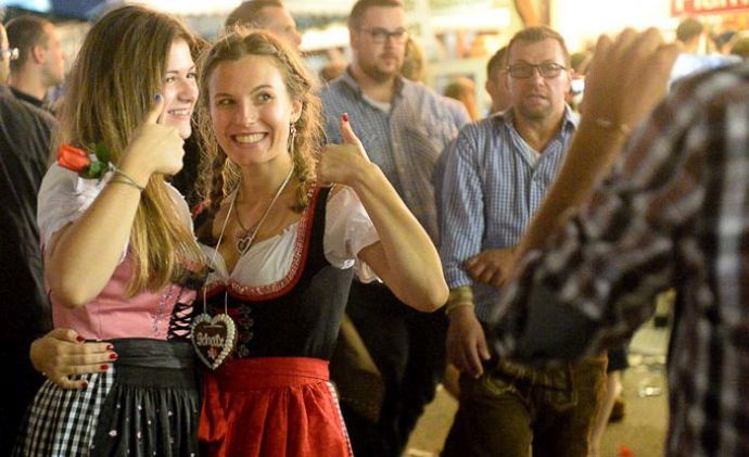 Девушки и пиво