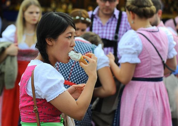 Девушки и пиво