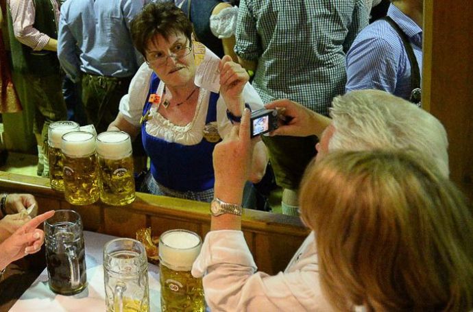 Девушки и пиво