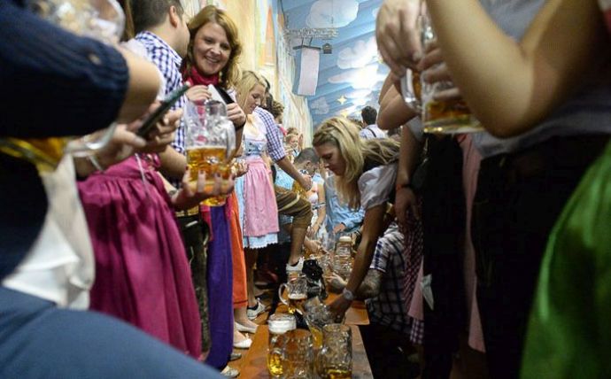 Девушки и пиво