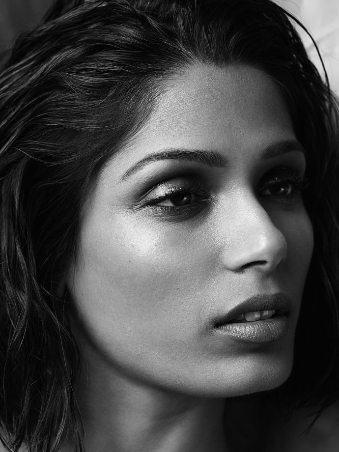 Фрида Пинто (Freida Pinto) для Yahoo! Style