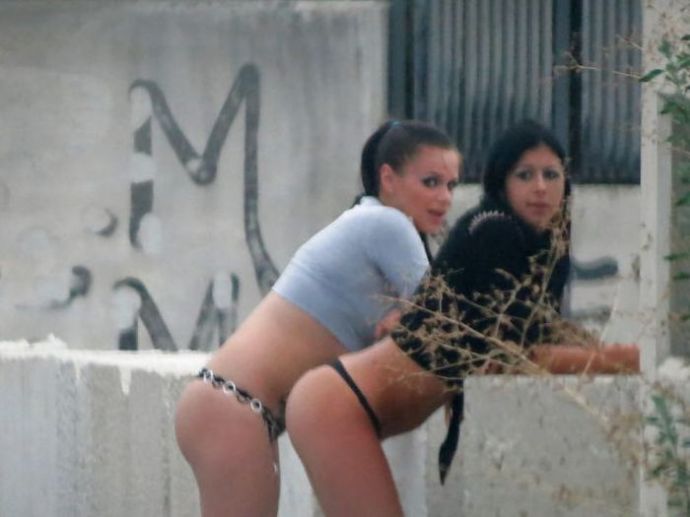 Итальянские девушки легкого поведения. Часть 2