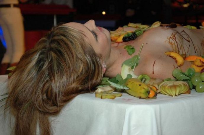 Креативный способ привлечь посетителей в ночной клуб