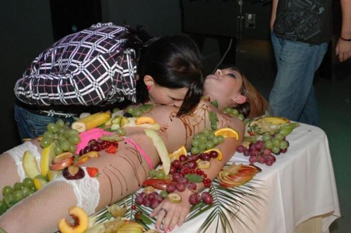 Креативный способ привлечь посетителей в ночной клуб