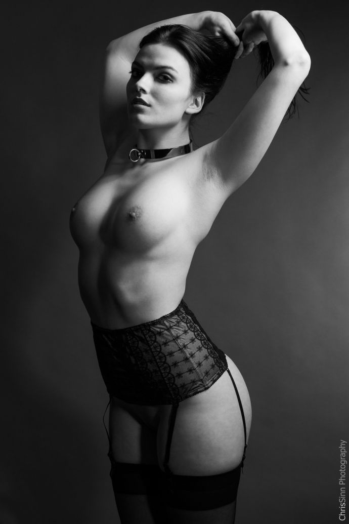 Студийное ню: фотограф Криса Синнетта (эротика)