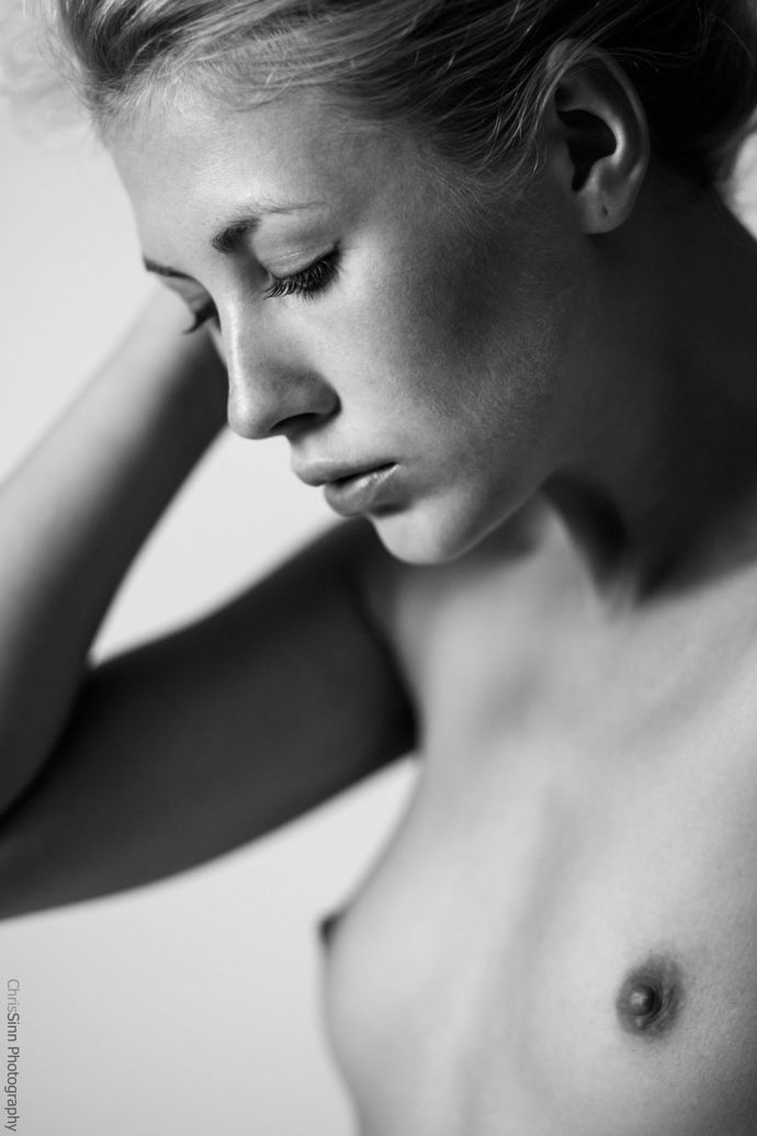 Студийное ню: фотограф Криса Синнетта (эротика)