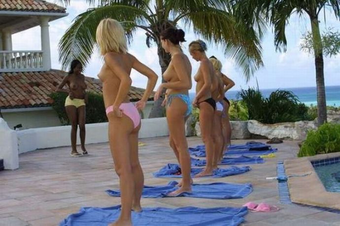 Утренняя гимнастика для взрослых (18+)