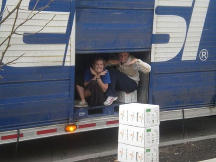 Забавные девушки, которые любят подурачиться