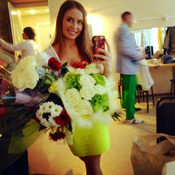 Юля Михалкова стала 49-й в списке самых сексуальных женщин России Юля Михалкова стала 49-й в списке самых сексуальных женщин России