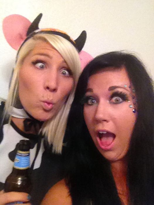 Забавные девушки, которые любят подурачиться Забавные девушки, которые любят подурачиться