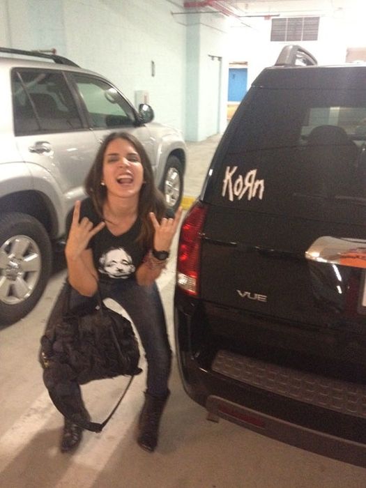 Забавные девушки, которые любят подурачиться Забавные девушки, которые любят подурачиться