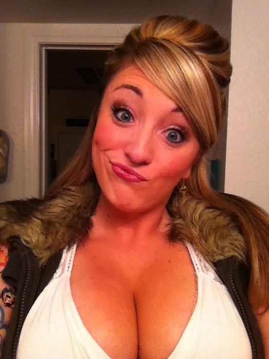 Забавные девушки, которые любят подурачиться Забавные девушки, которые любят подурачиться