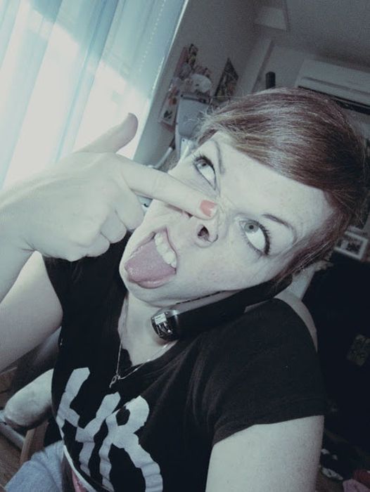 Забавные девушки, которые любят подурачиться Забавные девушки, которые любят подурачиться