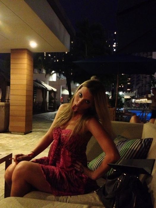 Забавные девушки, которые любят подурачиться Забавные девушки, которые любят подурачиться