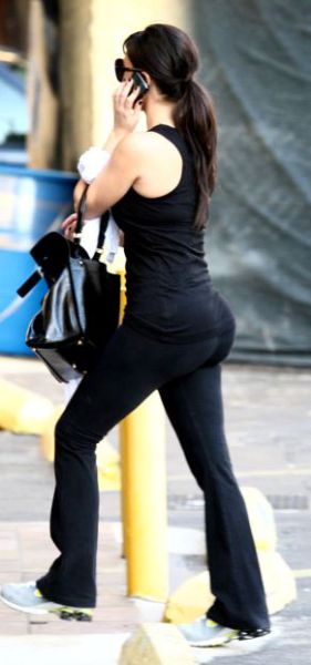 Звезды в спортивных лосинах