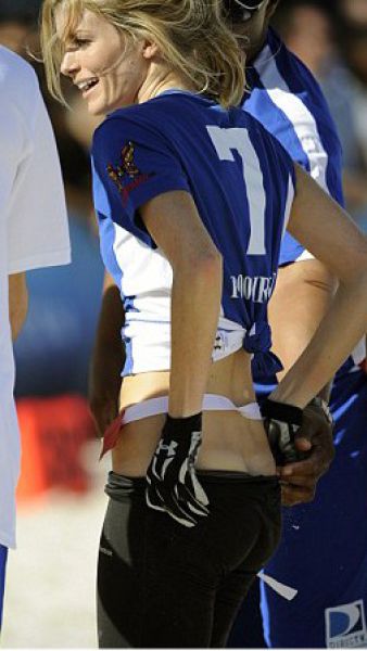 Звезды в спортивных лосинах