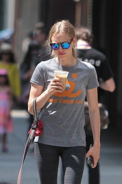 Аманда Сейфрид в Нью-Йорке - 28 июля