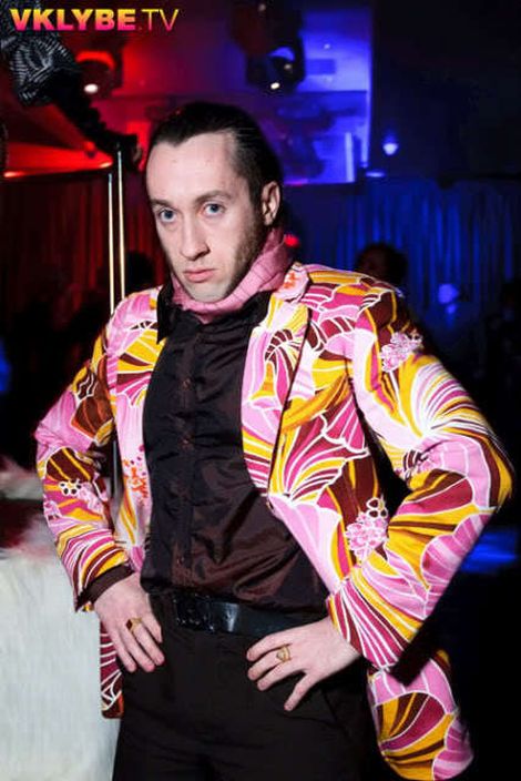 Больше гламуру