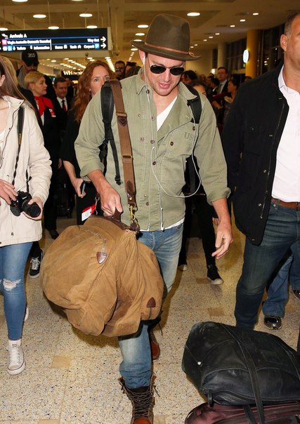 Ченнинг Татум и Джо Мангальелло в аэропорту Сиднея