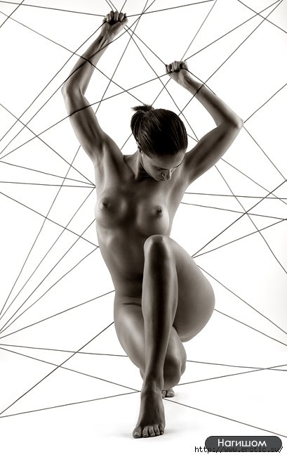 Черно-белые фотографии красивых девушек