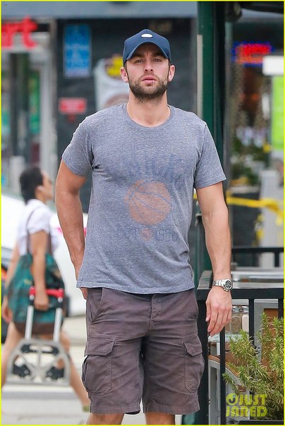 Чейс Кроуфорд в Голливуде.