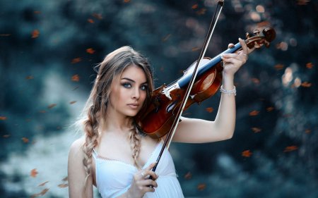 Девушки-красотки. Романтика, да и только.