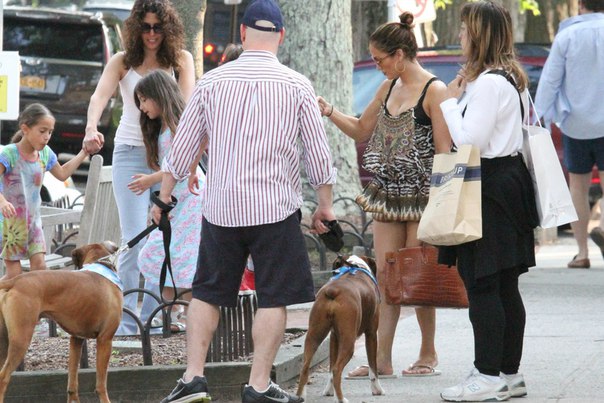 Дженнифер Лопес с семьей в Хэмптоне - 5 июля