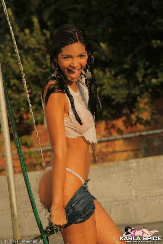 Красивая эротика от голой девушки Карлы Спайс (14 фото)