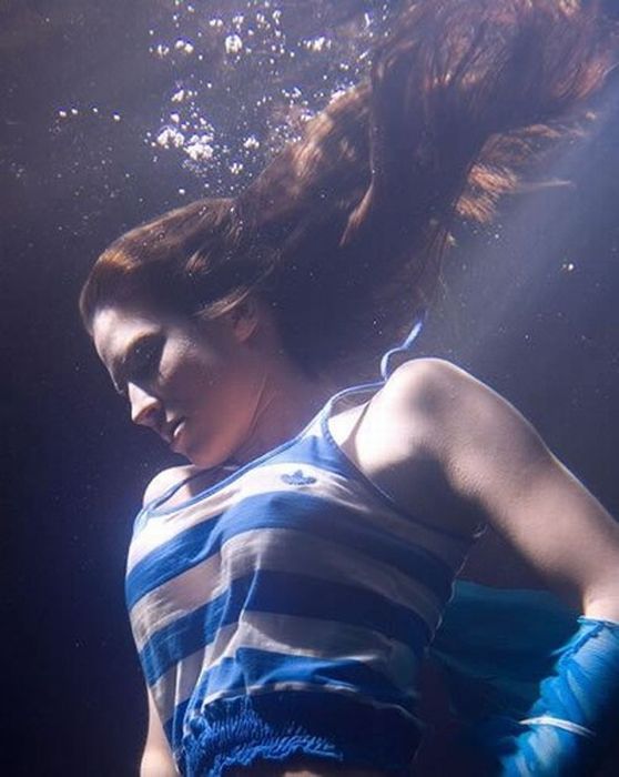 Красивые фотографии девушек под водой