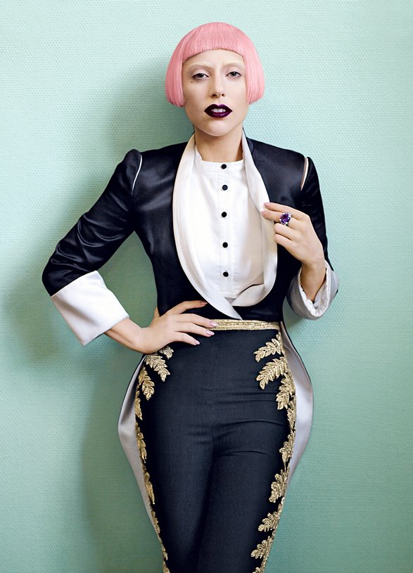 Леди Гага в новой фотосессии