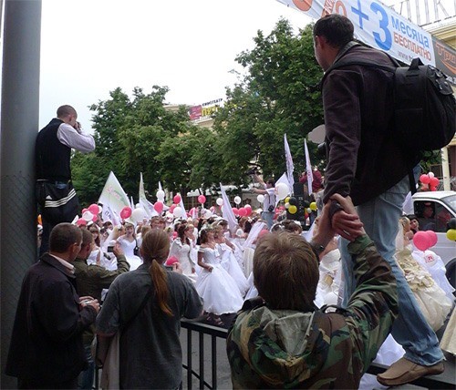 Парад невест в Курске Парад невест в Курске