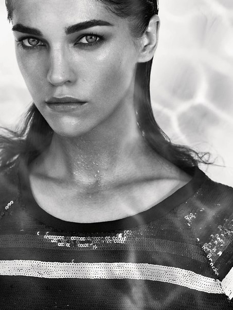 Samantha Gradoville by Federico De Angelis for Numero