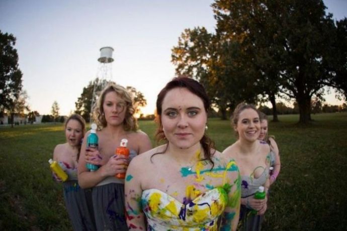 Девушка избавилась от депрессии, испортив свадебное платье