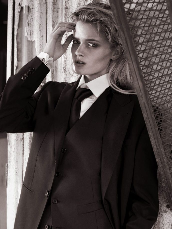 Эбби Ли Кершоу (Abbey Lee Kershaw) для журнала Vogue Australia